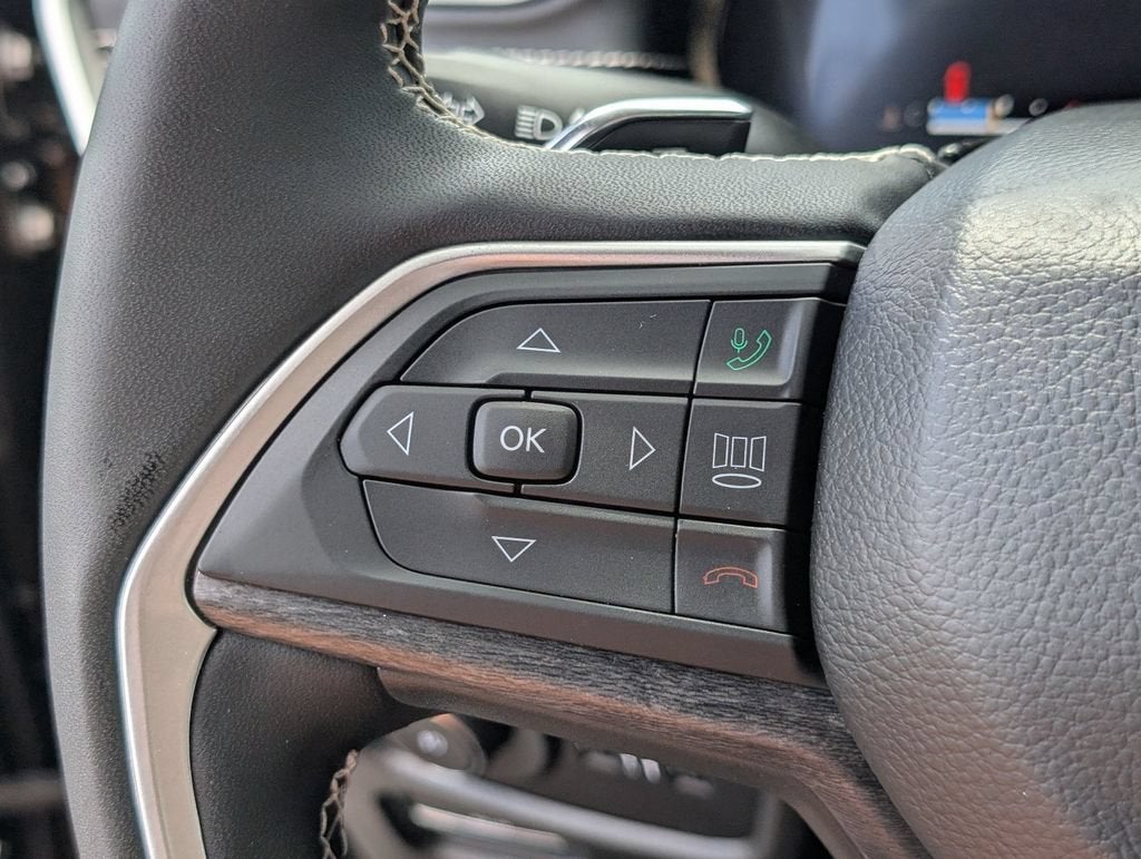 2023 Jeep Grand Cherokee L Limited 4x2