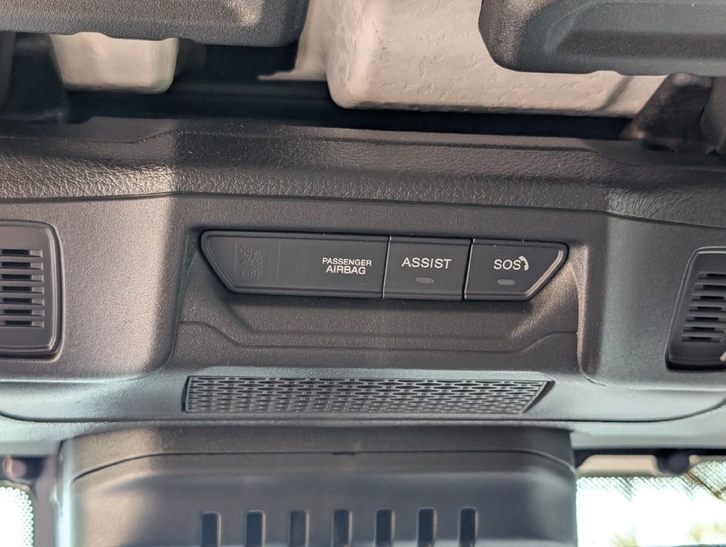 2025 Jeep Wrangler 4-Door Recon 4x4
