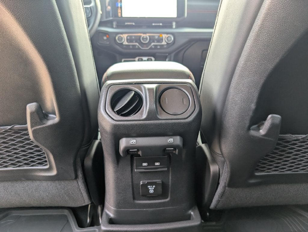 2025 Jeep Wrangler 4-Door Recon 4x4