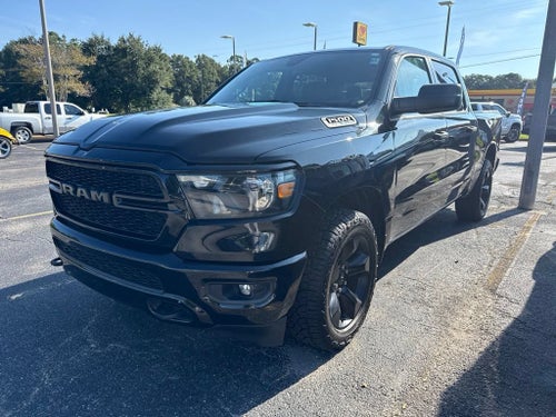 2024 RAM 1500 Tradesman Crew Cab 4x4 5'7" Box
