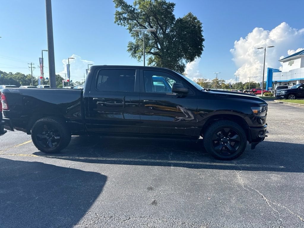 2024 RAM 1500 Tradesman Crew Cab 4x4 5'7" Box