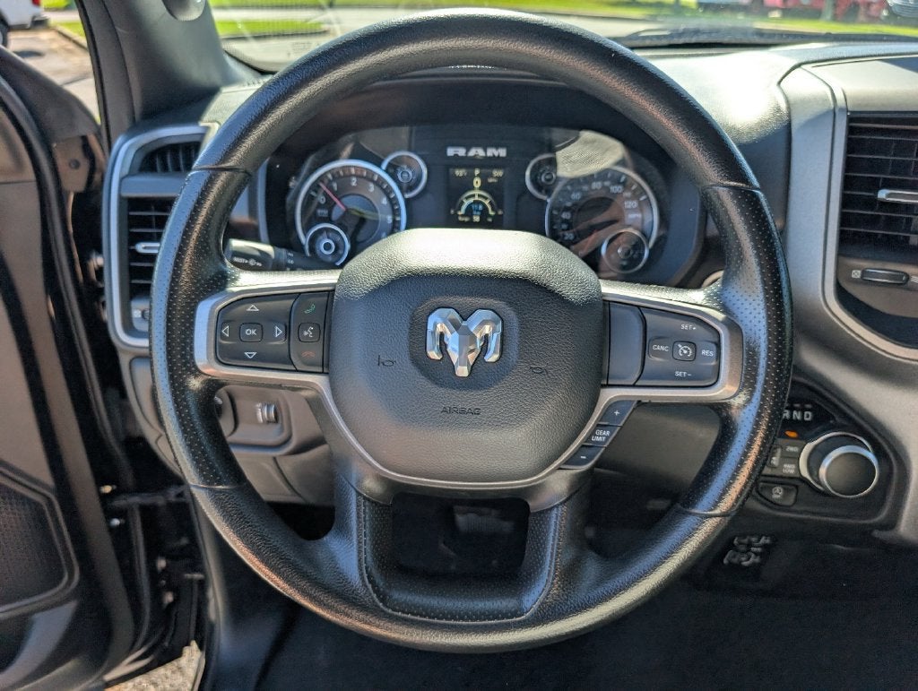 2024 RAM 1500 Tradesman Crew Cab 4x4 5'7" Box