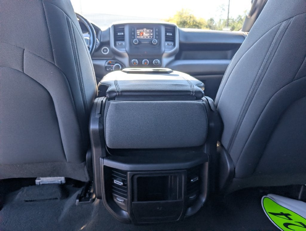 2024 RAM 1500 Tradesman Crew Cab 4x4 5'7" Box