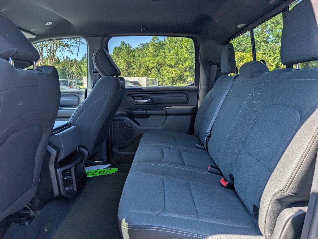 2024 RAM 1500 Tradesman Crew Cab 4x4 5'7" Box