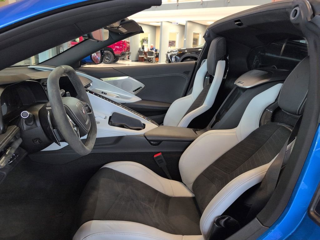 2025 Chevrolet Corvette Stingray 2LT