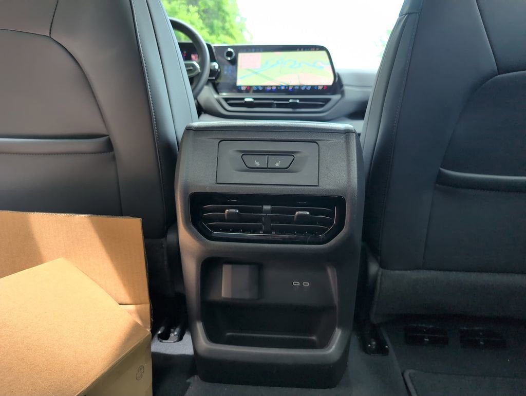 2025 Chevrolet Silverado EV LT - Photo 29