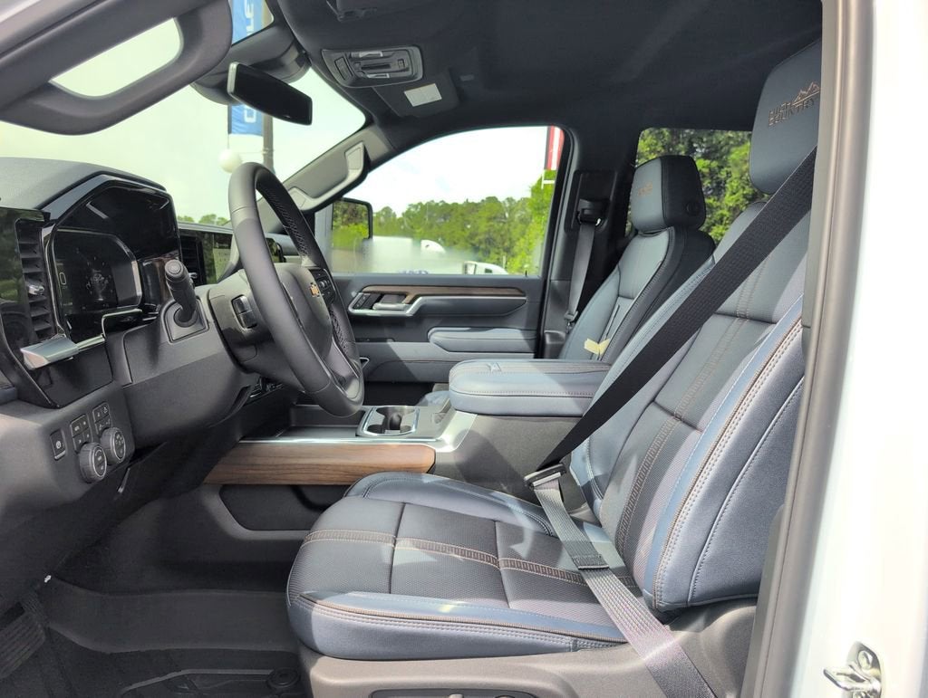 2026 Chevrolet Silverado 3500 HD High Country DRW
