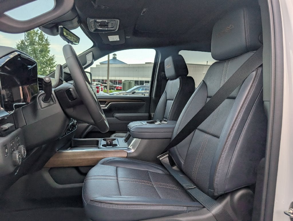 2026 Chevrolet Silverado 3500 HD High Country DRW