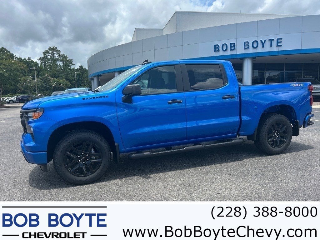 2025 Chevrolet Silverado 1500 Custom