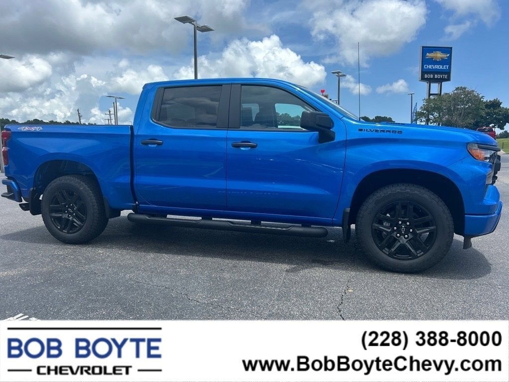 2025 Chevrolet Silverado 1500 Custom