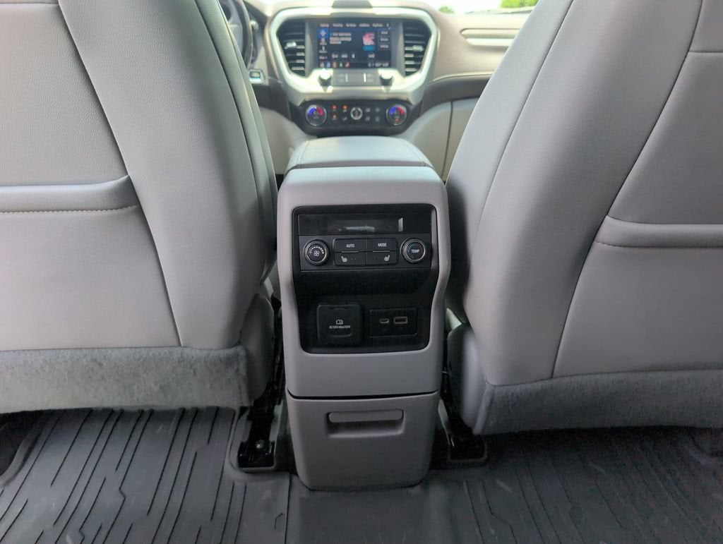 2021 GMC Acadia SLT