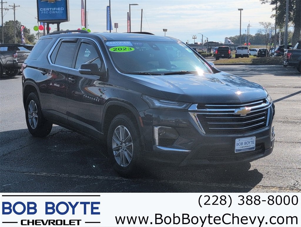 2023 Chevrolet Traverse LT Leather