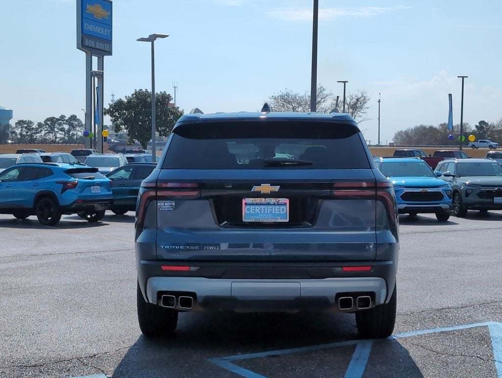 2024 Chevrolet Traverse LT