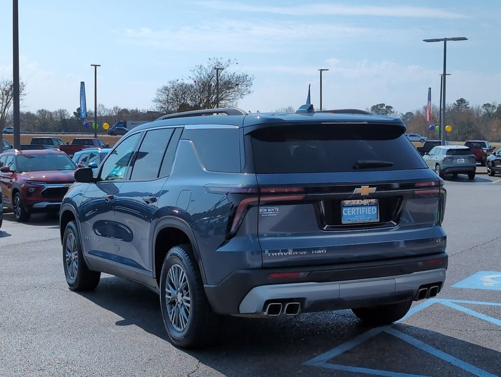2024 Chevrolet Traverse LT