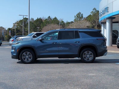 2024 Chevrolet Traverse LT
