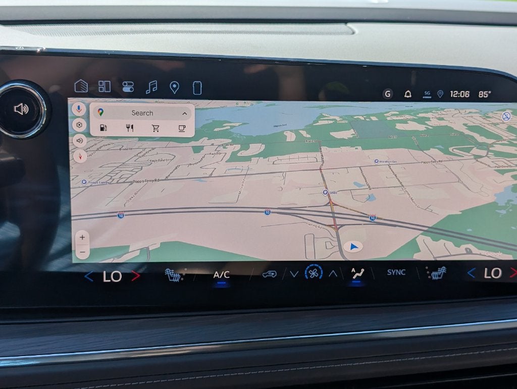 2027 Chevrolet Suburban LT