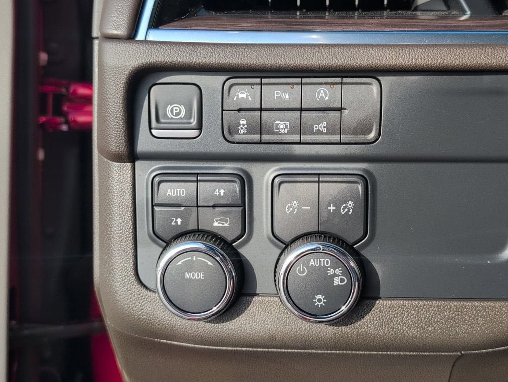 2025 Chevrolet Tahoe LS