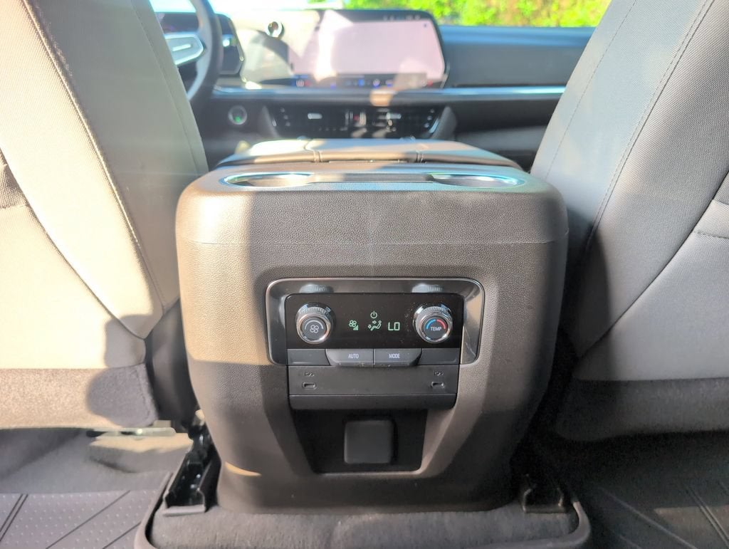 2025 Chevrolet Tahoe LS