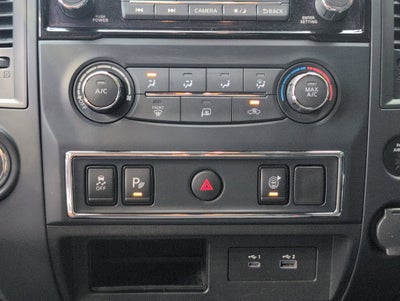 2023 Nissan Titan SV