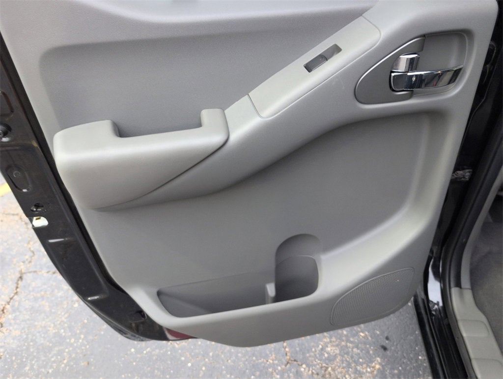 2020 Nissan Frontier SV