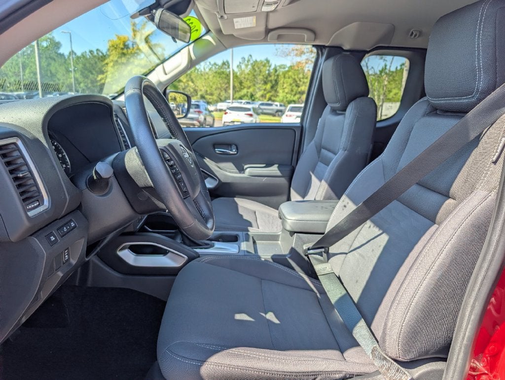 2022 Nissan Frontier King Cab SV 4x2
