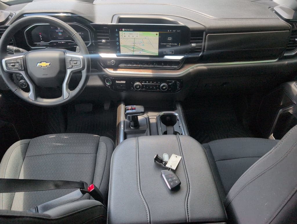 2025 Chevrolet Silverado 1500 LT