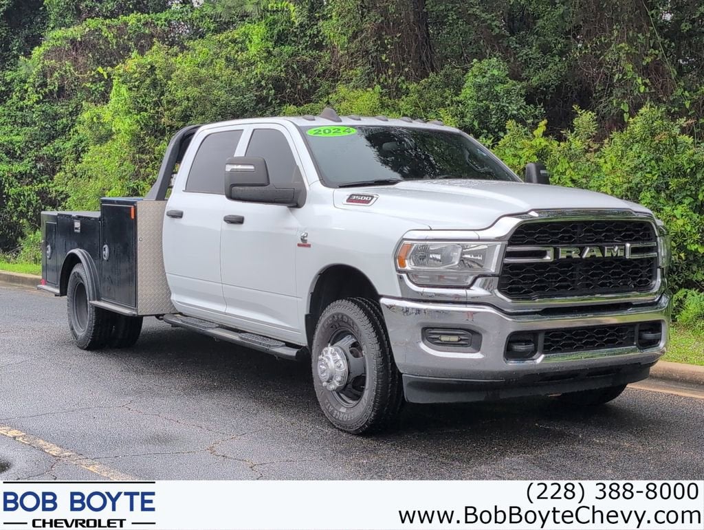 2024 RAM 3500 Tradesman 4X4 Crew Cab's photo