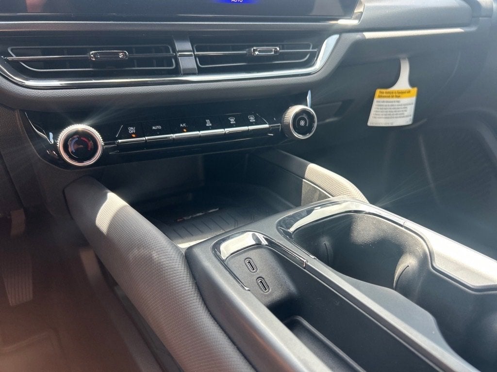 2025 Chevrolet Equinox EV RS