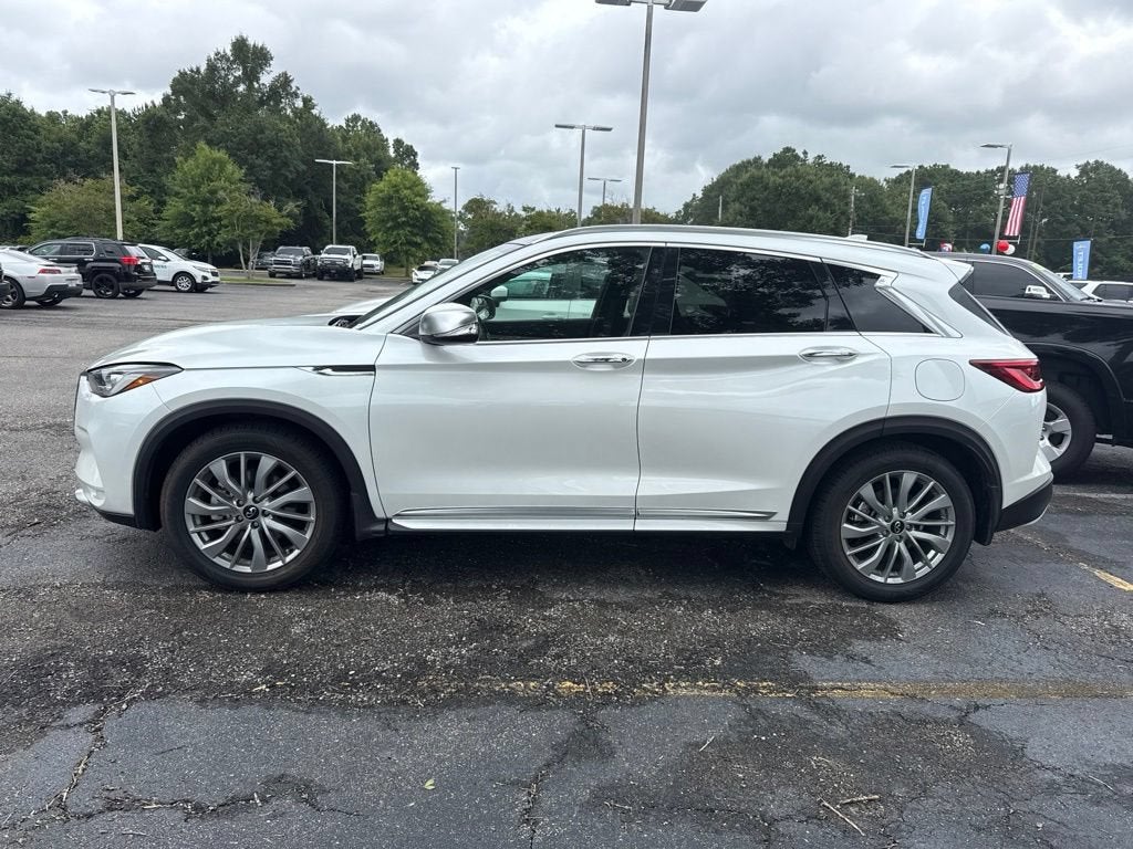 2023 INFINITI QX50 LUXE