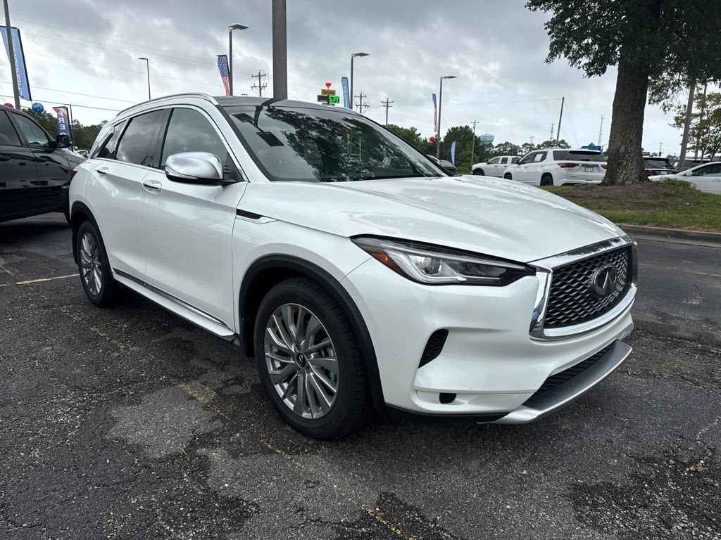 2023 INFINITI QX50 LUXE