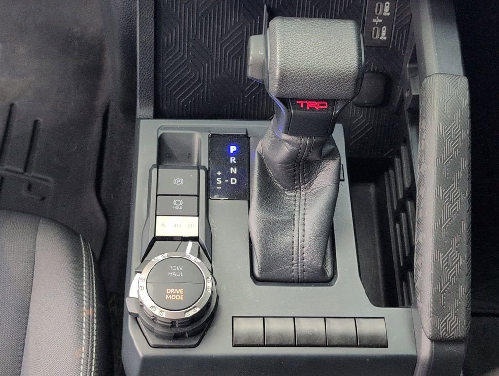 2024 Toyota Tacoma 4WD SR5