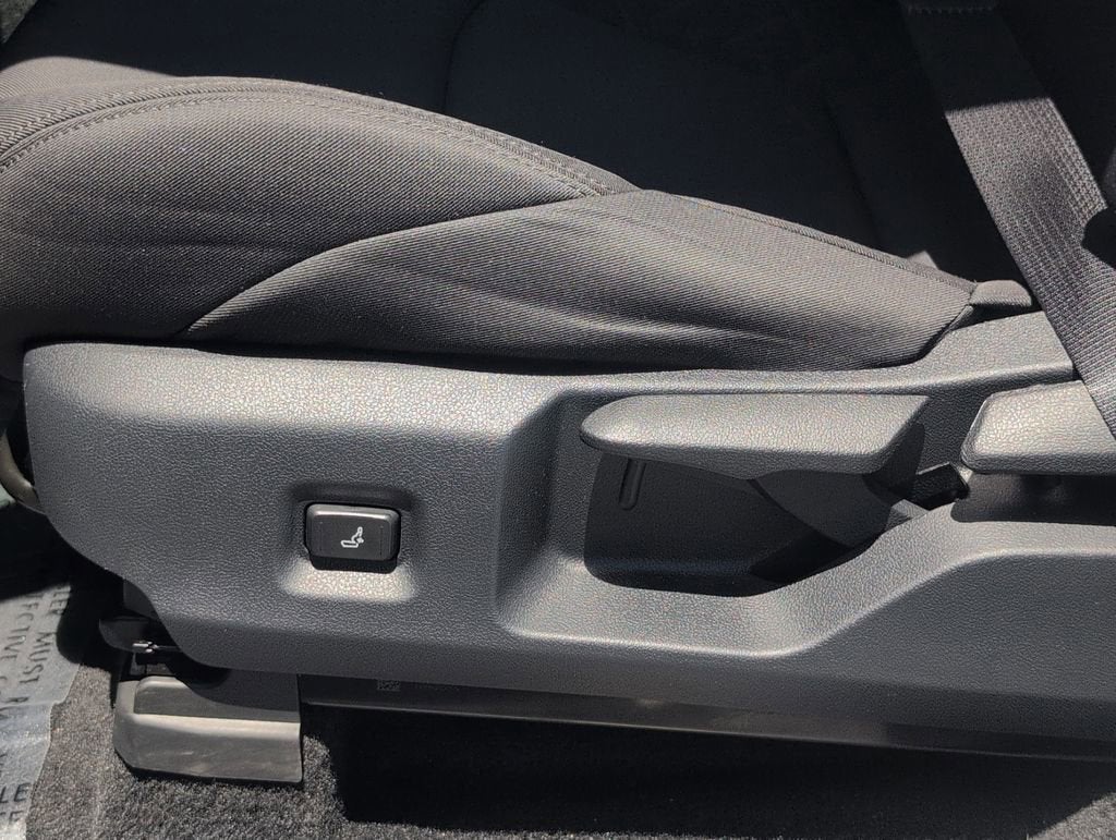 2025 Toyota Tacoma 2WD SR5