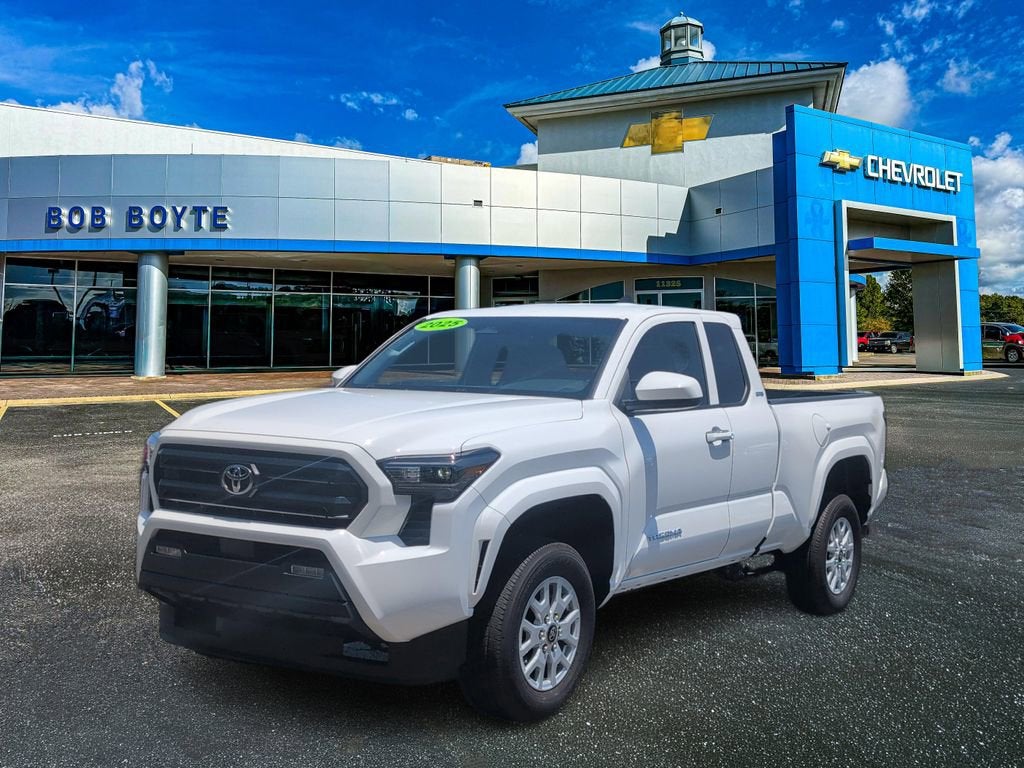 2025 Toyota Tacoma 2WD SR5