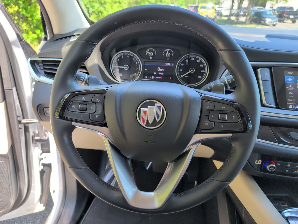 2023 Buick Enclave Essence
