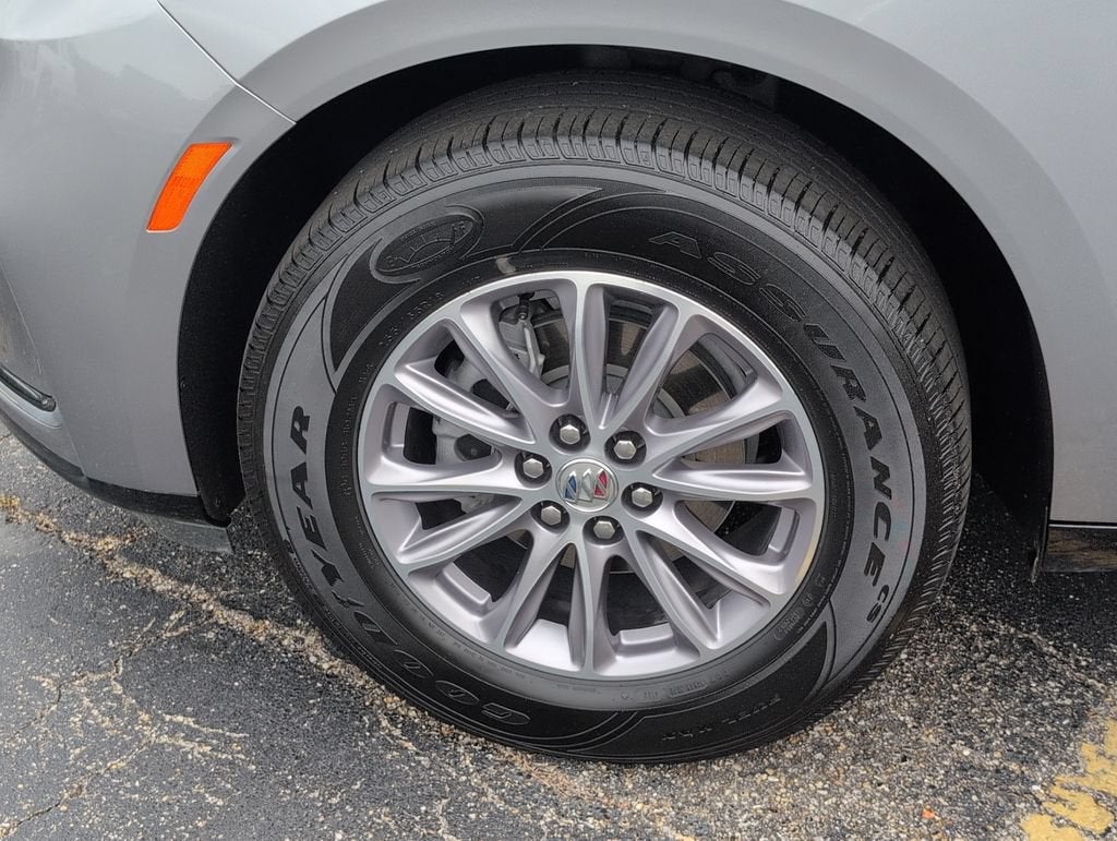 2023 Buick Enclave Essence