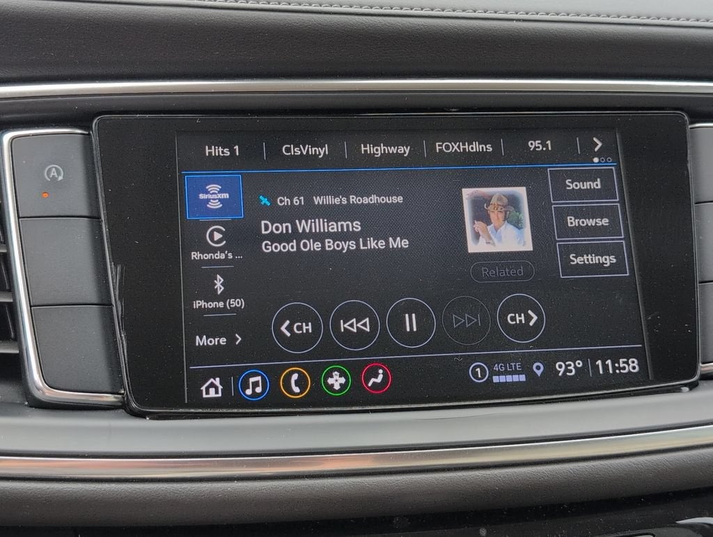 2023 Buick Enclave Essence