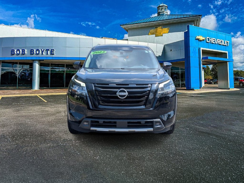 2023 Nissan Pathfinder SL FWD