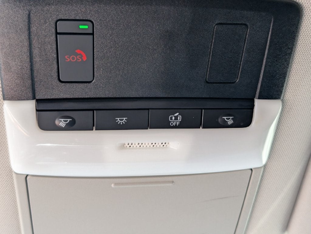 2023 Nissan Pathfinder SL FWD
