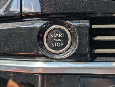 2023 Nissan Pathfinder SL FWD