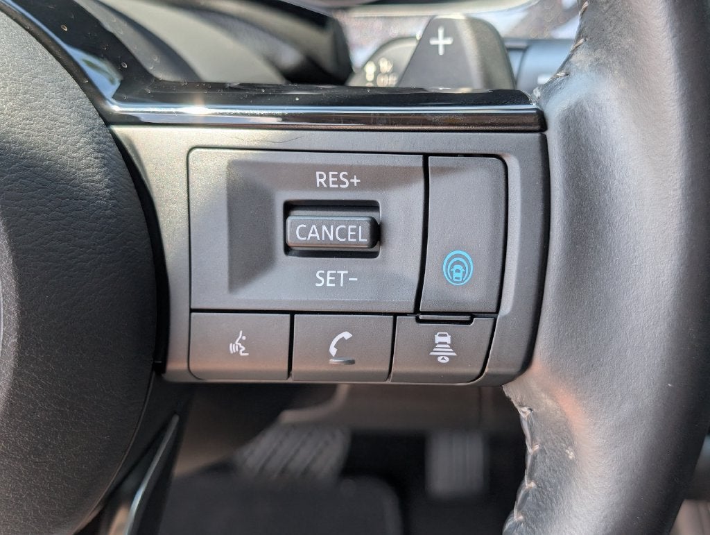 2023 Nissan Pathfinder SL FWD