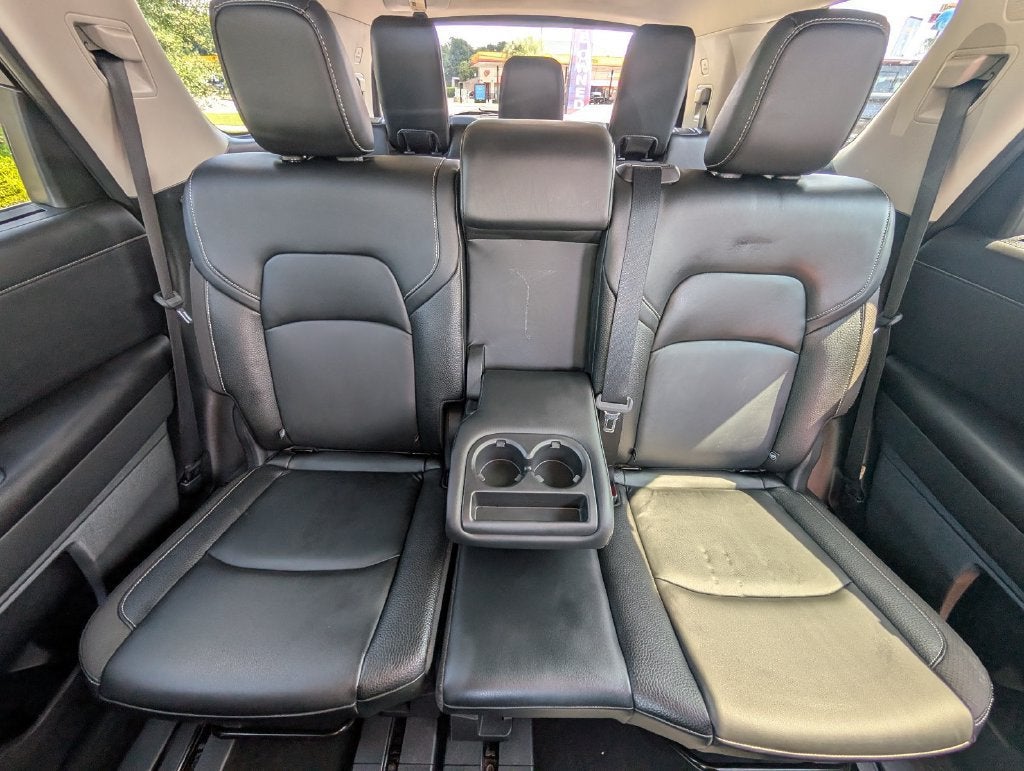 2023 Nissan Pathfinder SL FWD