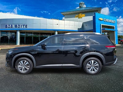 2023 Nissan Pathfinder SL FWD