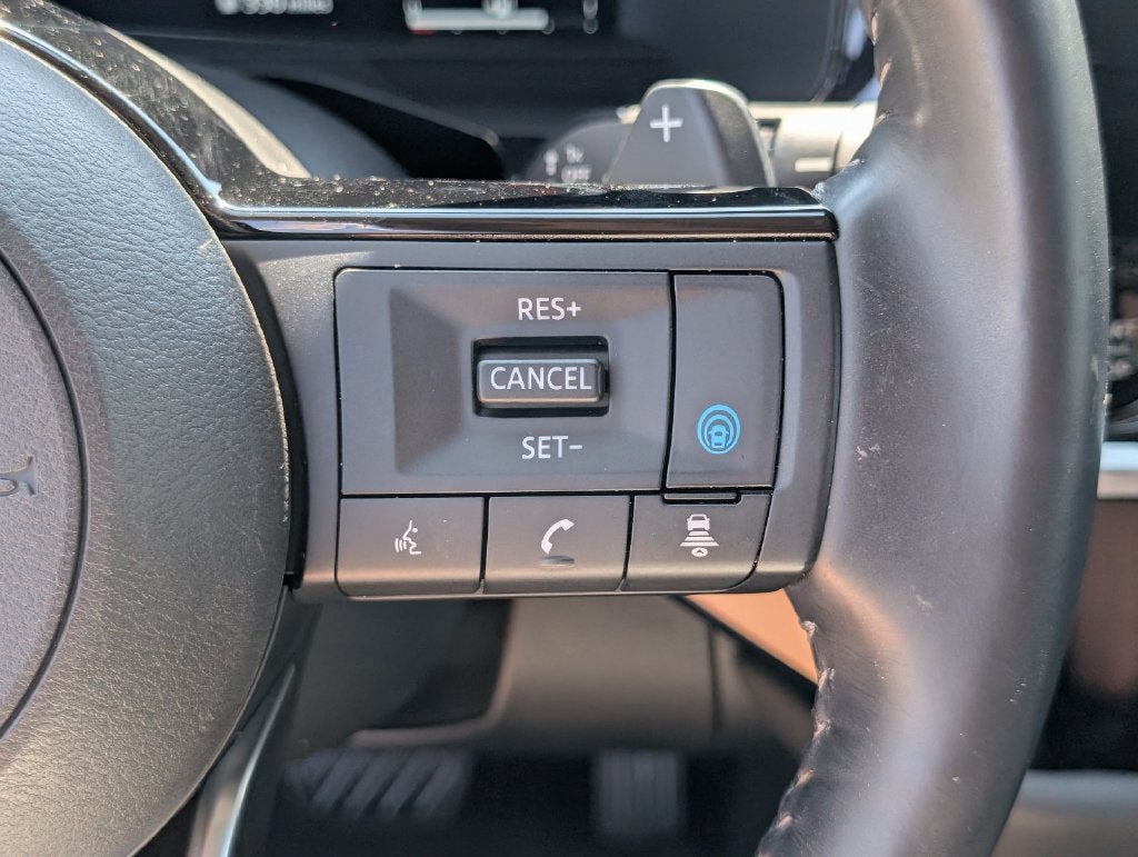 2025 Nissan Pathfinder Platinum FWD