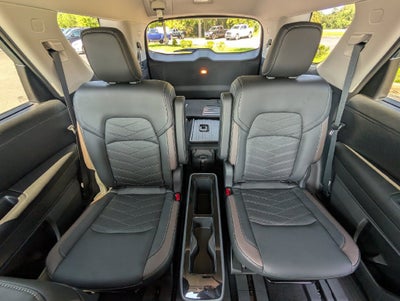 2025 Nissan Pathfinder Platinum FWD