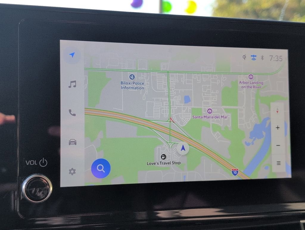 2025 Toyota Sienna LE