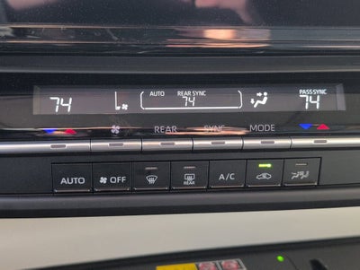 2025 Toyota Sienna LE