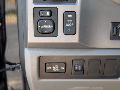 2012 Toyota Tundra 2WD Truck CREW 2WD V8 4.6 G
