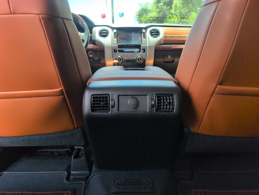 2021 Toyota Tundra 2WD Platinum