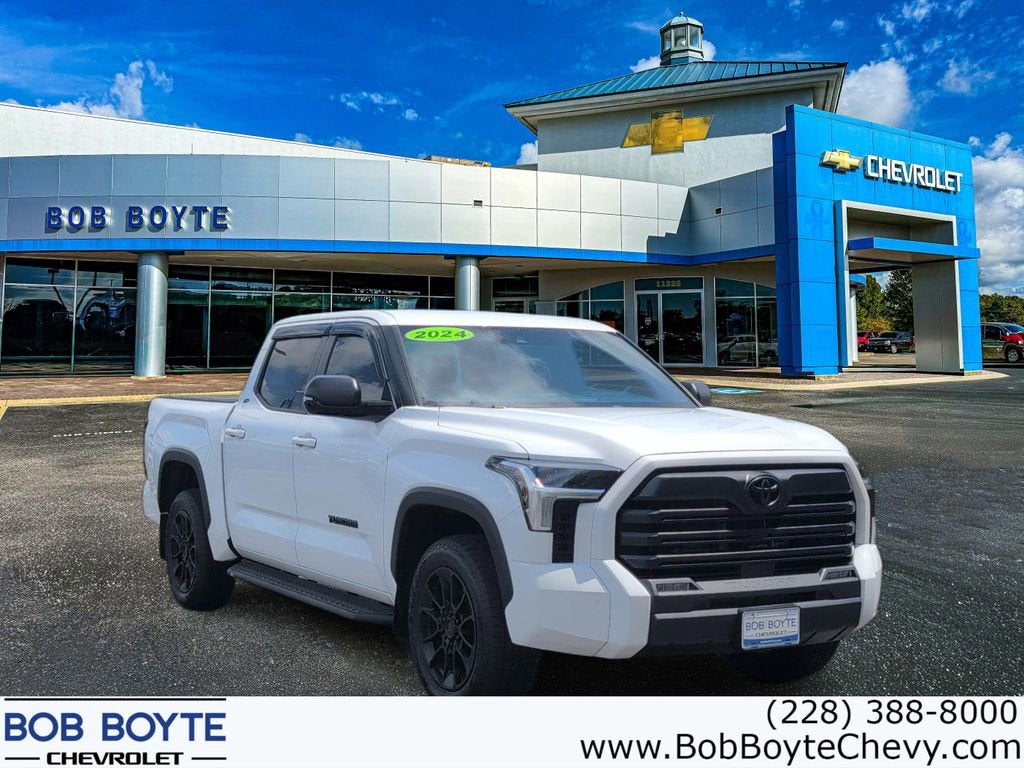 2024 Toyota Tundra 4WD SR5