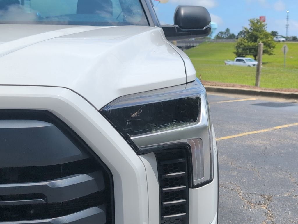 2024 Toyota Tundra 4WD SR5
